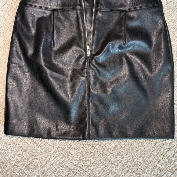 H&M Divided Faux Leather Mini Skirt | Sleek & Chic - Picture 2 of 5